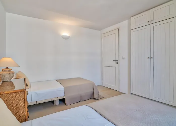 Afroditi B * Αντίπαρος